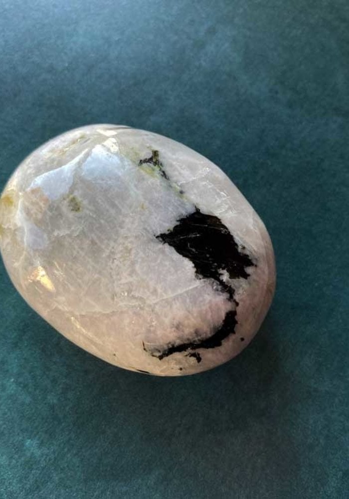Moonstone Palm Stone - India