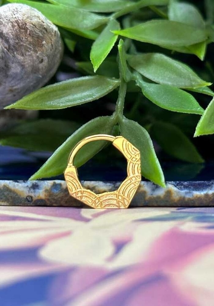 Tether Erte Yellow Gold Clicker