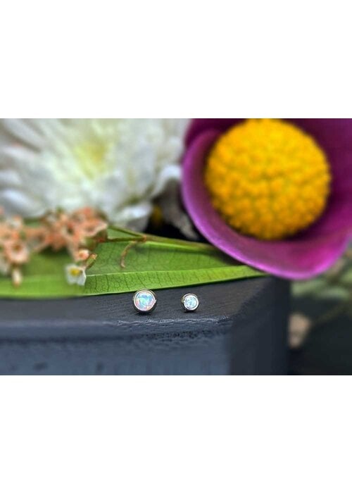 alchemy adornments Alchemy Adornment Synthetic White Opal Bezel Cabochon 14k White Gold 2mm Threadless